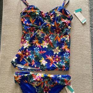 Sunsets California Mahalo Tankini Set size 34D top and Small bottom NWT